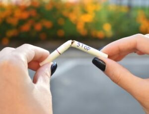 Best Smoking De-addiction Treatment in Phase 2, Ashok Vihar